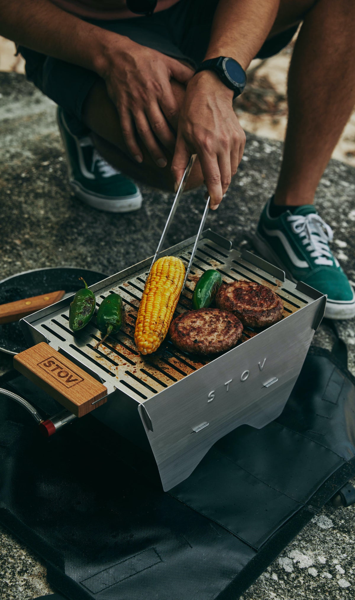 STOV EXTREMELY PORTABLE AND COMPACT GAS BBQ – STOV - Extremely Portable BBQ
